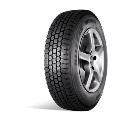 Bridgestone BLIZZAK W995 225/70 R15 112/110R
